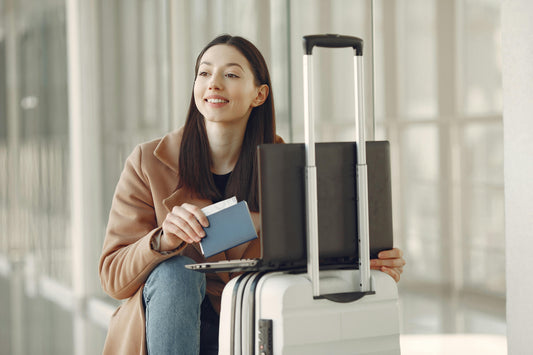 Best Knitwear Looks for Airport Travel in 2025