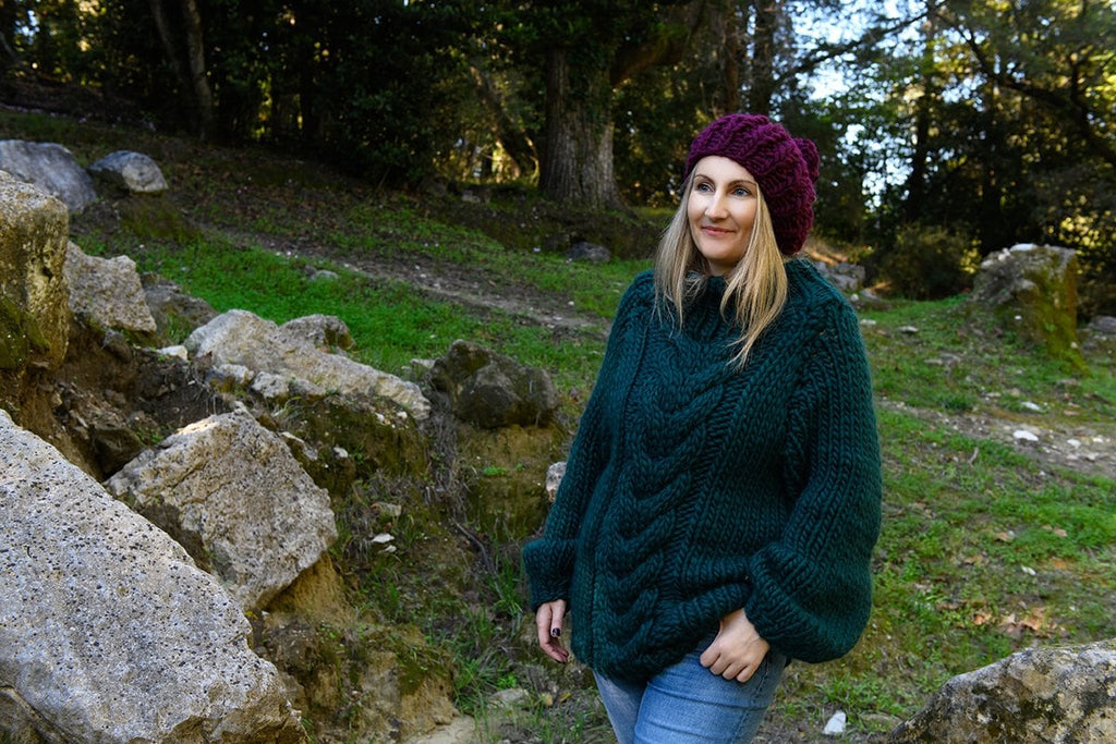 Oversized vs. Fitted Sweaters: Which One Suits Your Style?