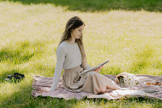 Best Summer Sweaters for Breezy Evenings 2025