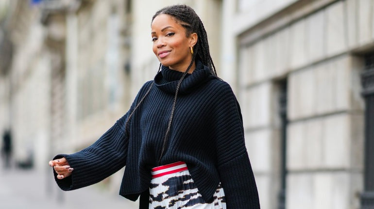 The Art of Layering: Creating Stylish Outfits for Any Season with Women's Sweaters