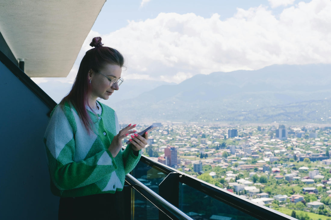 The Best Knitwear Color Combos for Summer 2025