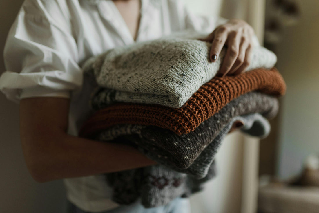 Best Sweaters for Women with Curves: 2025 Guide