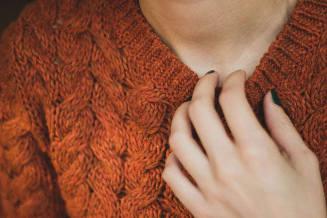 Textures That Trend: Ribbed vs. Cable Knit Styles