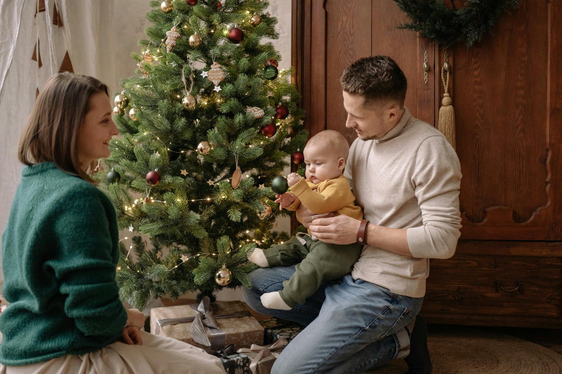 How to Style Sweaters for Holiday Family Photos