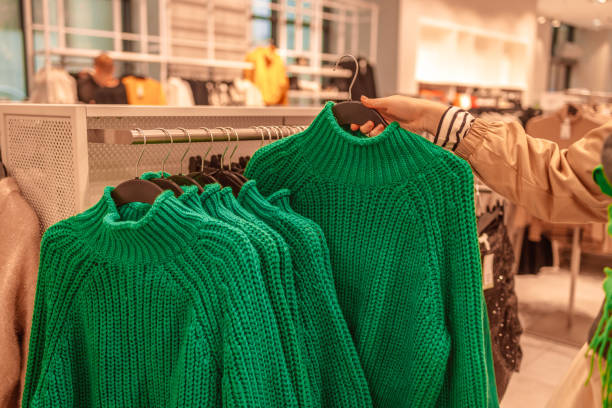 Choosing the Perfect Turtleneck Sweater: A Guide to Comfort and Style