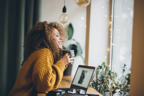 Stay Warm and Stylish: Winter Wardrobe Essentials – Best Women’s Knitwear