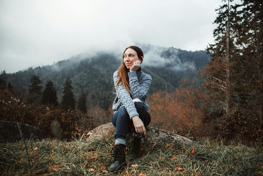 How to Keep Knitwear Wrinkle-Free While Traveling