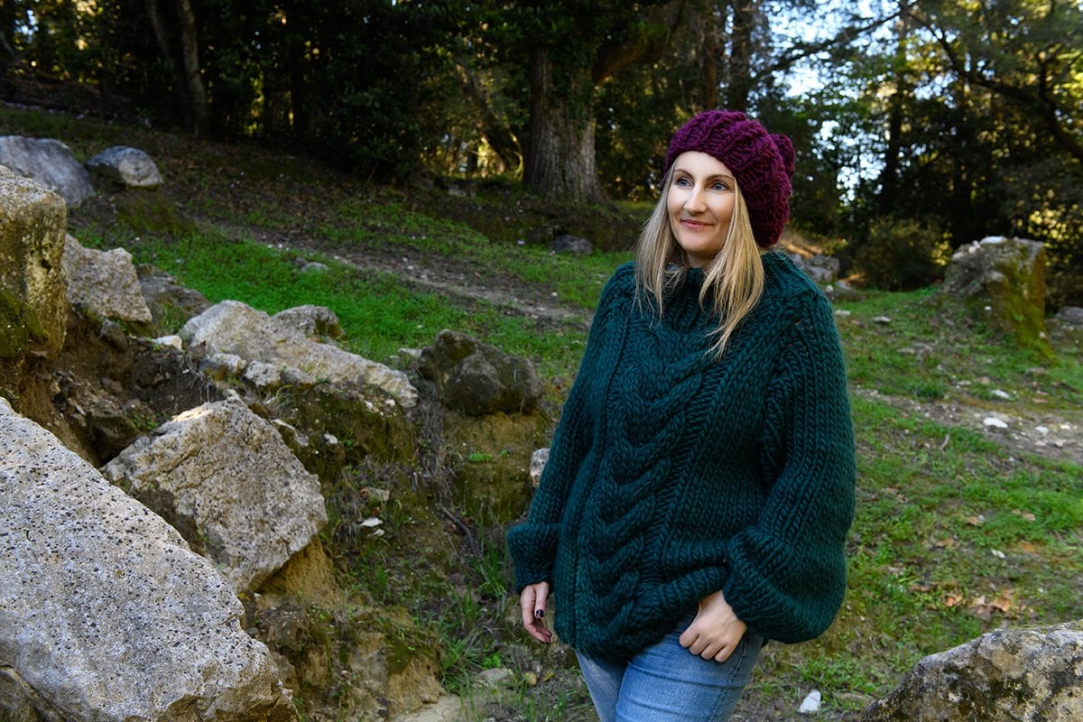 Oversized vs. Fitted Sweaters: Which One Suits Your Style?