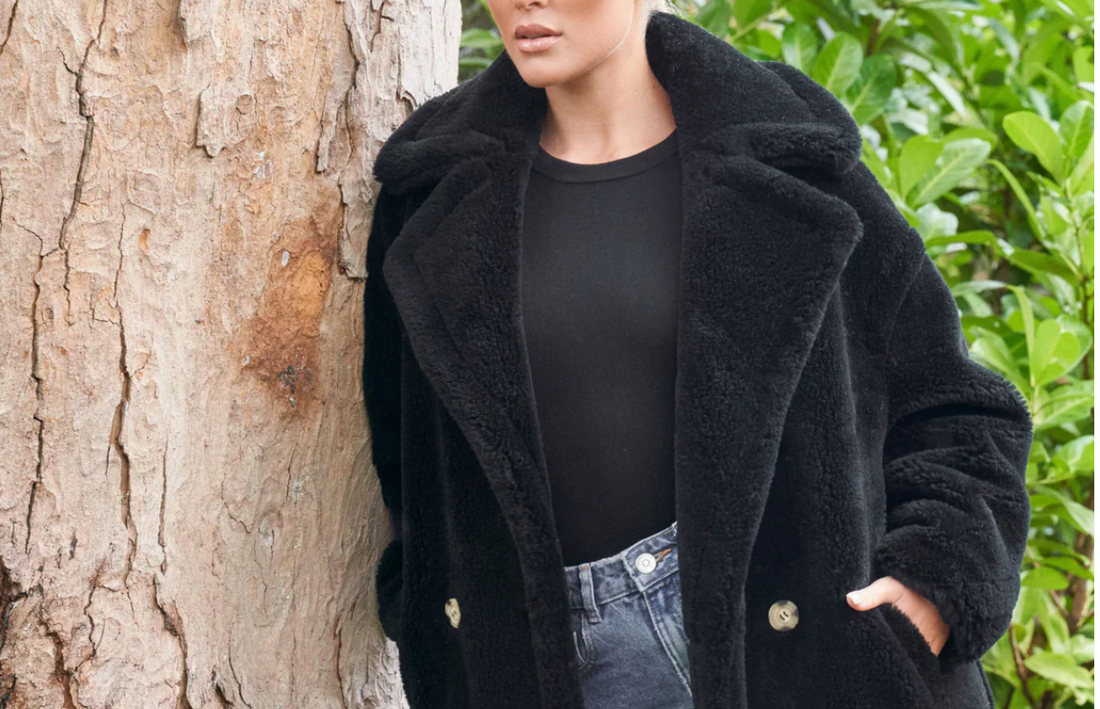 How to Style a Black Teddy Coat for Cozy and Chic Looks