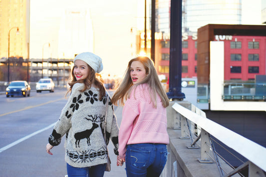 Best Sweaters for Mild Winters: Lightweight & Stylish